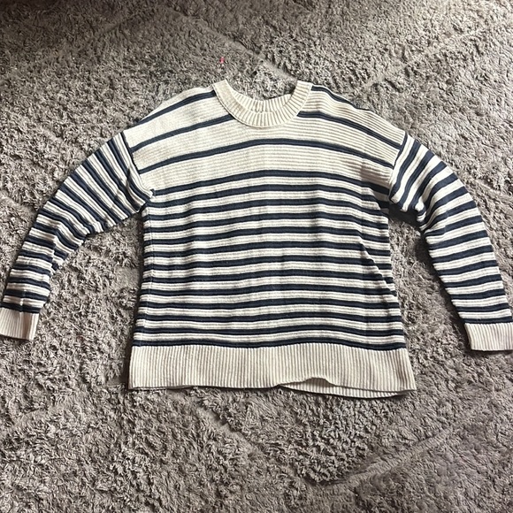 Madewell Greensboro Striped Button-Back Sweater | M - Picture 9 of 11
